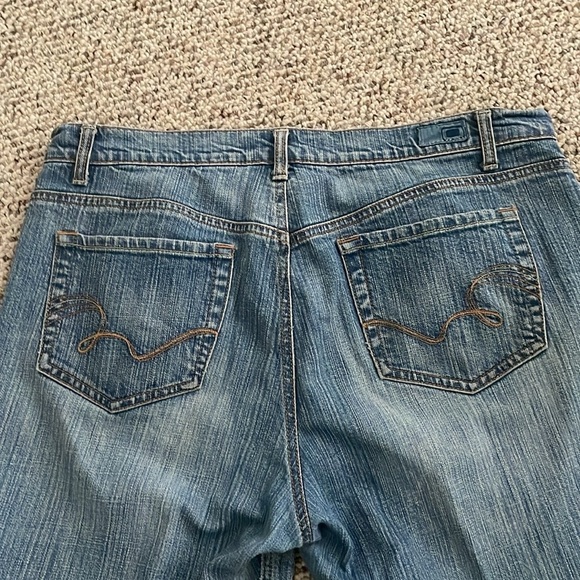 Bandolino Cali Modern High Rise Bootcut Denim Flare Jeans. Size 14 - Picture 5 of 10